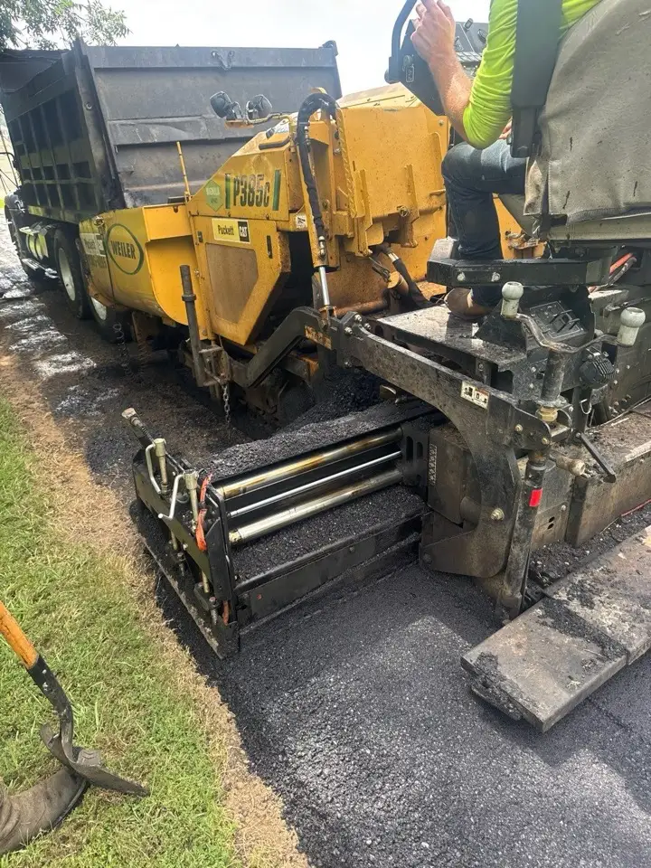 Asphalt Driveways, PavePro job photo
